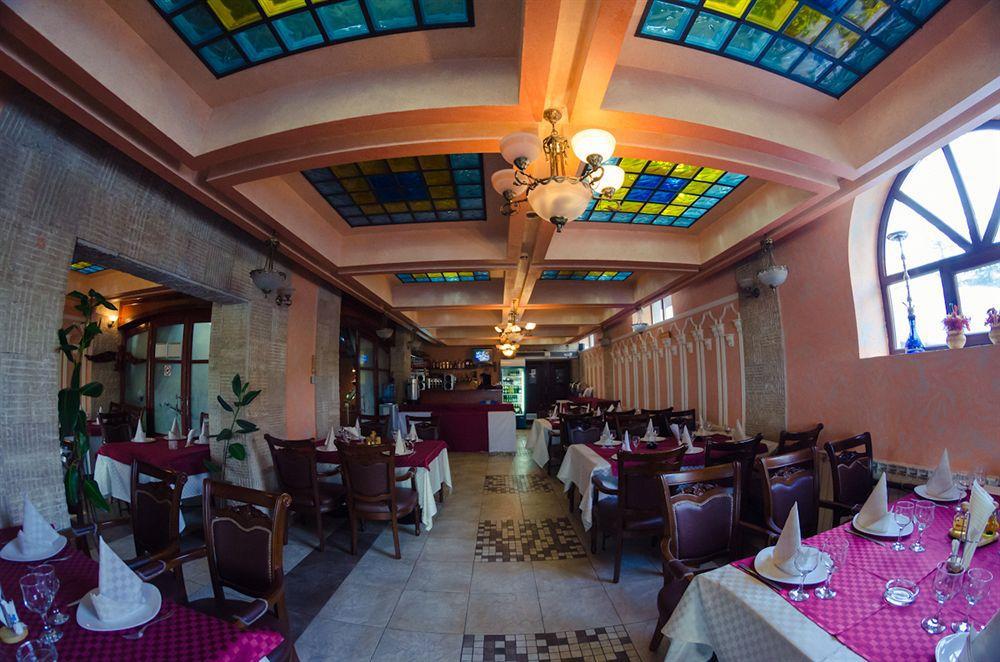 Predeal Comfort Suites Restoran foto